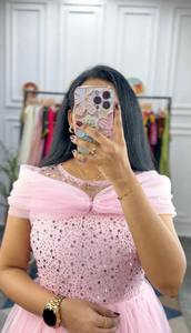 Vestido de Fiesta de Diseño NILESH TAILOR FASHION, Largo hasta el Suelo, Cuello Redondo, Hombros Descubiertos, Estilo Redes, Suave y de Primera Calidad, Colección Ideal para Festivales - Product Image 2