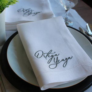 AksharaFAB AF102 Serviette en tissu personnalisée brodée Design géométrique Serviettes de table en coton ourlet pour la maison Hôtel Cadeaux de mariage - Product Image 5