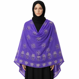 Écharpe en voile de coton pour femme, motif floral avec strass, bordure en dentelle festonnée, légère et respirante, vente en gros, OEM ODM personnalisé - Product Image 2