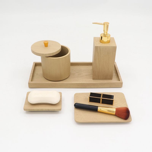 Offre Spéciale : Ensemble d'Accessoires de Salle de Bain en Résine Style Européen Moderne Effet Bois pour Hôtels - Product Image 1