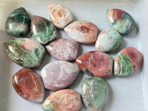 Jaspe Unicornio Tallado en Forma de Llama, Cristal Curativo Feng Shui, Gema Natural, Proveedor al por Mayor - Product Image 5