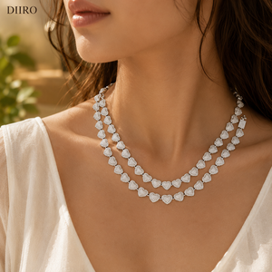 Collier en argent sterling 925 en forme de cœur avec diamant moissanite taille brillant rond, design pour femme, à porter au quotidien - Product Image 3