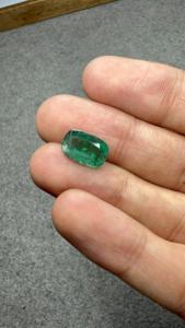 Émeraude naturelle zambienne de 3,81 carats, taille coussin, pierre précieuse verte facettée pour bague, pendentif, collier, bijoux - Product Image 2