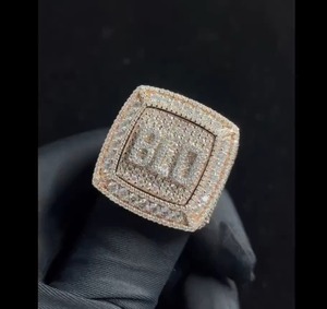 Bague personnalisée avec nom sertie de moissanite VVS, en argent sterling 925, passe le testeur, bijou personnalisé pour homme, cadeau pour lui - Product Image 1