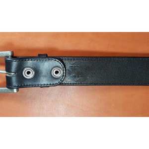 Ceintures en cuir au design minimaliste pour un look élégant et soigné, design d'inspiration vintage avec coutures robustes. - Product Image 4