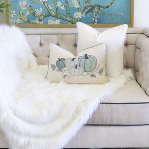 Cuscino Lombare Decorativo Ricamato a Forma di Zucca Blu Nebbia per il Comfort del Sedile - Product Image 2