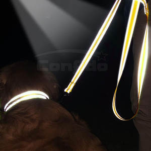 Laisse pour animaux de compagnie robuste, longueur réglable, avec poignée rembourrée douce, conception sécurisée pour la marche, la course et la randonnée en toute sécurité - Product Image 4