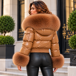 Veste en cuir matelassée pour femmes avec garniture en fourrure surdimensionnée, vêtement d'extérieur tendance pour l'hiver/manteau bomber d'hiver - Product Image 4