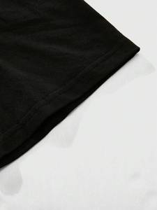 เสื้อยืดโอเวอร์ไซส์ผู้ชายสีดำลายกราฟิกตัวอักษรประดับเพชรแบบขายส่ง ผลิตตามสั่ง ผ้าฝ้าย 100% สไตล์สตรีทแวร์ OEM Y2K ทรงบ็อกซี่ คอกลม - Product Image 6