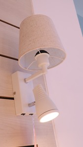 Lampe murale LED Lumetal moderne et minimaliste avec abat-jour en tissu élégant et commande tactile pour chambre, hôtel, salon, en fer forgé - Product Image 2
