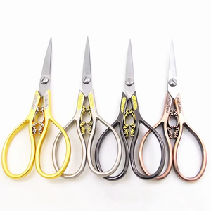 Ciseaux de couture vintage classiques colorés, outils de couture professionnels, ciseaux de broderie de haute qualité en acier inoxydable - Product Image 6