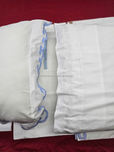 Lujosas fundas de almohada bordadas a mano de estilo europeo, artesanías de punto de cruz y costura, acepta pedidos a granel, producto caliente - Product Image 4