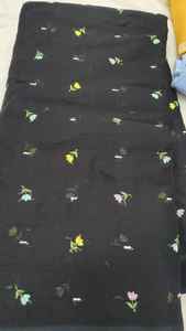 ผ้าฝ้ายแท้คุณภาพพรีเมียม ปักลายด้วยด้ายฝ้ายอย่างประณีต เหมาะสำหรับตัดเย็บชุดเดรสสำหรับผู้หญิง ขายส่งสำหรับผู้ค้าส่งเสื้อผ้า - Product Image 4