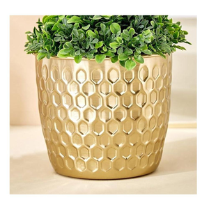 Hermosa Maceta Metálica con Aspecto Texturizado Dorado para Espacios Interiores y Exteriores, Decoración Festiva para el Hogar - Product Image 6