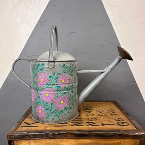 Regadera contemporánea para el cuidado de plantas de interior y exterior en el hogar y jardín, con boquilla larga para vertido preciso, mango ergonómico y resistente al óxido. - Product Image 4