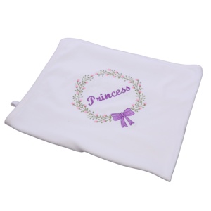 Nouveau design de couverture Raschel 100% personnalisée, souple, portable, confortable, de haute qualité, moderne et luxueuse, avec broderie violette pour nouveau-né, vente en gros - Product Image 1
