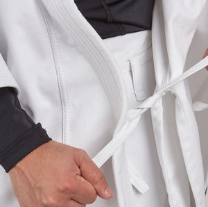 Nouveau meilleur service OEM en gros, uniforme de karaté en vente, logo personnalisé sur le devant, 100% coton respirant, prix bas, kimono de Jiu Jitsu - Product Image 6