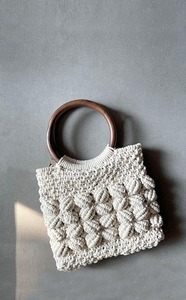 Poignées de sac en bois rondes, cadre en bois pour sac, faites à la main, colorées, fabriquées en Inde - Product Image 2