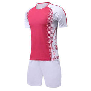 Nouvel uniforme de football confortable, nouveau style, uniforme de football de qualité, uniforme de football respirant pour une qualité supérieure - Product Image 1