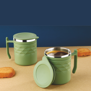 Taza duradera para bebidas, elegante taza de vidrio esmerilado, diseño moderno, agarre cómodo, vaso versátil para el hogar, la oficina y más allá. - Product Image 4