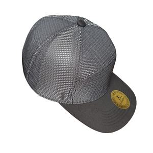 Nouvel arrivage de casquettes de sport personnalisées à 5 panneaux, parfaites pour les voyages, avec un emballage sur mesure disponible auprès d'un fabricant vietnamien - Product Image 4