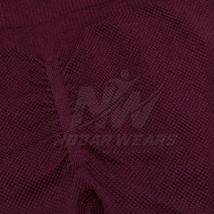 Conjunto de Yoga Cómodo con Material Elástico y Diseño Transpirable para Entrenamiento Físico y Actividades de Ejercicio Diario - Product Image 6