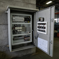 Panel de Control Eléctrico con Diseño de Montaje en Pared y Puerta con Cerradura para Distribución de Energía en Fábricas y Control de Motores