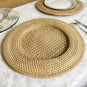 Decorative Rattan Charger Plate Wicker Serving Plate Handmade Natural Woven Placemat Restaurant Wedding Table Natural Colour - Product Image 4