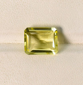 Cuarzo Limón Natural Octogonal 11X9X5 mm 4.05 ct Gema Suelta para Joyería - Product Image 1