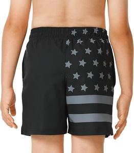 Shorts de sport décontractés pour hommes, noirs, à séchage rapide, infroissables, tissés, rayés, à cordon de serrage, taille mi-haute - Product Image 3