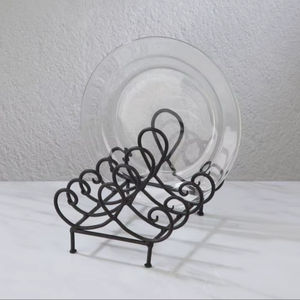 Support Classique en Métal pour Assiettes – Présentoir Traditionnel Stable pour Cuisine, Table, Comptoir – Idéal pour la Maison et le Quotidien - Product Image 1