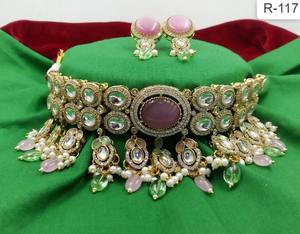 Conjunto de Collar de Perlas Estilo Kundan con Pendientes a Juego para Bodas, Aniversarios y Compromisos - Product Image 3