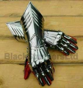 Guantes de Acero Estilo Medieval, Armadura Plateada, Pieza de Arte Coleccionable - Product Image 3