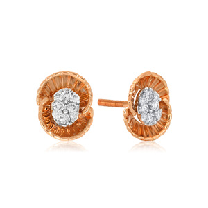 Boucles d'oreilles clous en or rose 18 carats avec diamants de laboratoire floraux, bijoux fins contemporains, élégantes et minimalistes pour femmes - Product Image 2