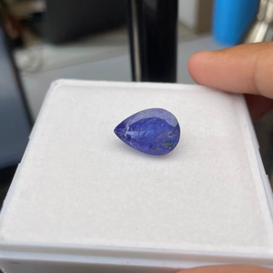 แทนซาไนต์ธรรมชาติ 10.80 กะรัต รูปทรงลูกแพร์ คุณภาพเกรด AAA พร้อมความเงางามระดับ AAA และสีสวยงาม เหมาะสำหรับการทำเครื่องประดับทุกชนิด ในราคาประหยัด - Product Image 2