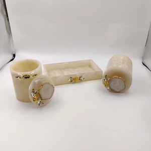 Hot Sale Eco-Friendly Luxury Resin Five-Piece Bathroom Set Gold Flake Lotion Dispenser <b>Toothbrush</b> Cup Soap Dish Tray Hotel Use - Product Image 6