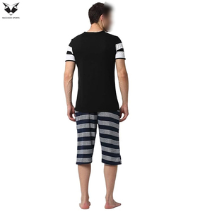 ชุดเซ็ตเสื้อยืดแขนสั้นโอเวอร์ไซส์สำหรับผู้ชาย ฤดูร้อน ขายส่ง ชุด 2 ชิ้น รับสกรีนโลโก้ ผ้าฝ้ายเรียบ ชุดวอร์มผู้ชาย - Product Image 4