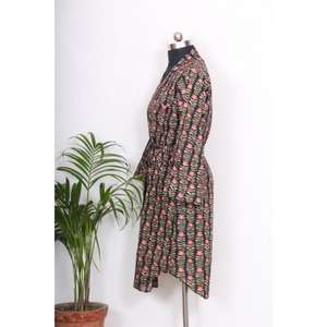 Chemise Kimono Longue Bohème Indienne pour Femme – Vêtement de Nuit Élégant en Coton avec Ceinture à Nouer et Boutons Décoratifs – Coupe Ample et Confortable - Product Image 5