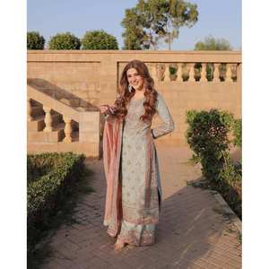 Conjunto de Top y Pantalón SRK Beautiful Pista con Dupatta, Bordado con Lentejuelas, Talla XL - Product Image 2