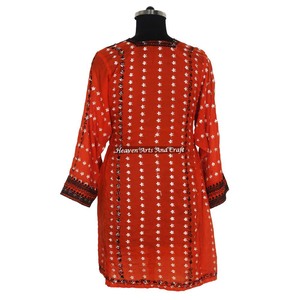 Vestido Tradicional Balochi Bohemio Vintage Hecho a Mano por los Gitanos Banjara, Vestido Étnico Tribal - Product Image 3
