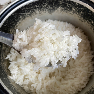 ข้าวขาวเมล็ดยาวเวียดนาม หักสูงสุด 5% |   ราคาโรงงาน |   ผู้ผลิตโดยตรง - บรรจุภัณฑ์ 1-50 ปอนด์ (จอยซ์) - Product Image 2