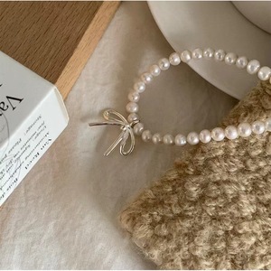 Wenchi French Retro High-End Collarbone Necklace Simple Niche Temperament Pearls Diamonds Internet Famous Elegant Bow Set China - Product Image 3