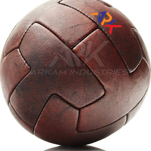 Ballon de football en cuir antique élégant, finition douce en cuir véritable, fabriqué au Pakistan - Product Image 6