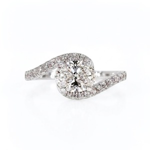 Bague de fiançailles en platine massif 950, couleur e, VS1, diamant de laboratoire ovale de 3,30 carats, taille ovale, sertissage en croix d'ouest en est - Product Image 2