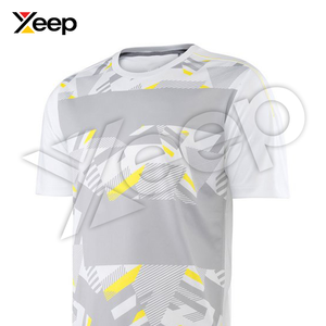 Maillot de football personnalisé pour homme XEEP XC-SU-29 en polyester respirant, imprimé par transfert thermique, séchage rapide, coupe ajustée classique, haute performance - Product Image 2