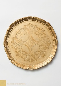 Plato Rectangular Vintage de Latón Grabado con Incrustaciones Doradas, Diseño Ecológico y Duradero para Bodas y Eventos - Product Image 5