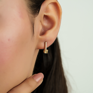 ต่างหูเพชรเม็ดเล็กคุณภาพสูงขายดีสำหรับสาวๆ สวมใส่ได้ทุกวัน ทองคำ 14K ผู้ผลิตเครื่องประดับขายส่ง - Product Image 4