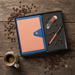 Elegante Set de Regalo Corporativo Aurelux en Azul Durazno con Cuaderno Encuadernado con Cubierta de Yute Premium de 192 Páginas, Impresión UV/Estampado en Foil Moderno - Product Image 6