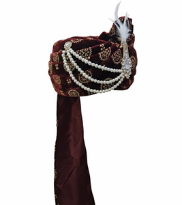 Pagri en velours bordeaux fait main avec Kalangi perlé, Turban de mariage indien style royal, Safa traditionnel pour hommes, Vente en gros - Product Image 3