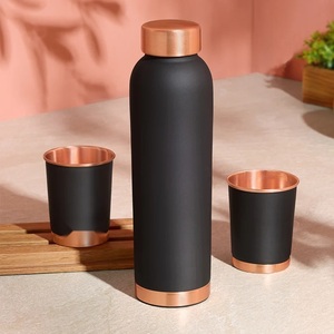 Thermos moderne de luxe en cuivre, design marbre noir et or, bouteille d'eau portable de voyage avec couvercle - Product Image 4